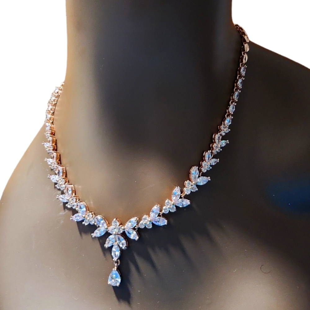Costume Jewerly Set, Rose Gold plated, solid frame Necklace & drop Earring set.